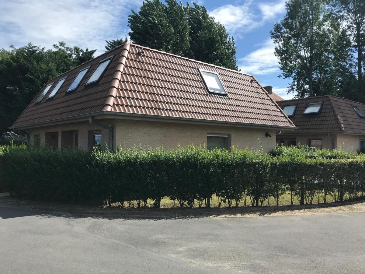 Vakantiehuisje De Panne Vlak Aan Plopsaland En De Zee Екстер'єр фото