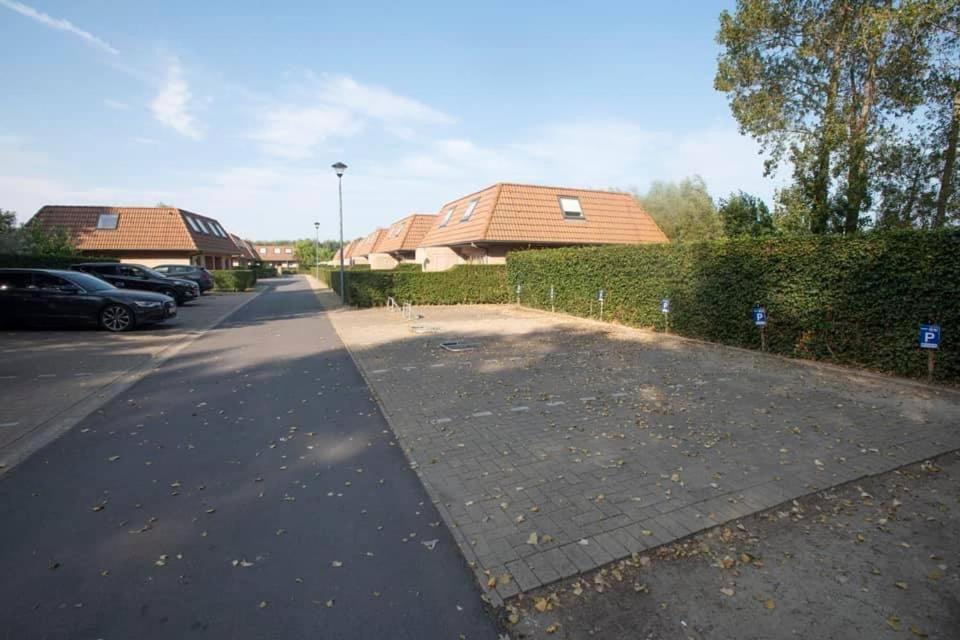 Vakantiehuisje De Panne Vlak Aan Plopsaland En De Zee Екстер'єр фото